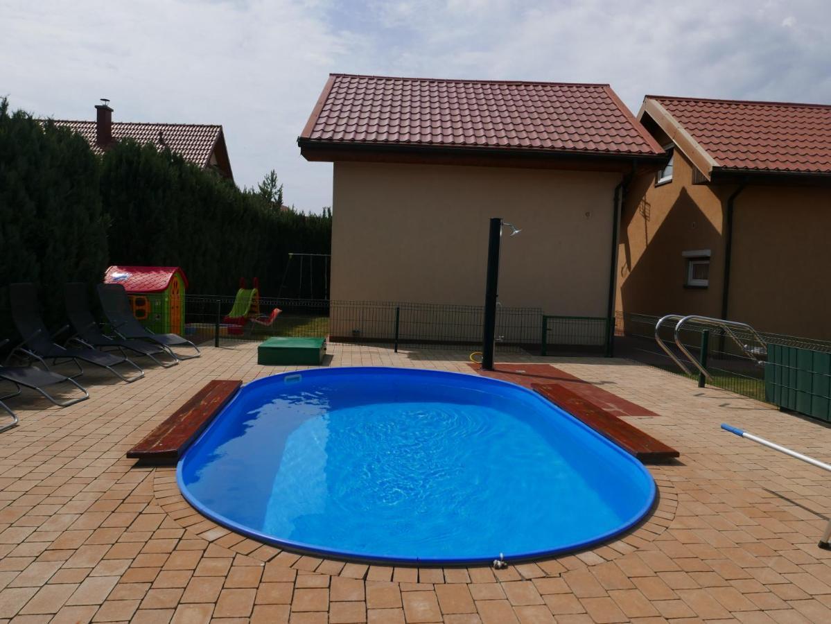 Ferienhaeuser Mit Pool Rewal Luaran gambar